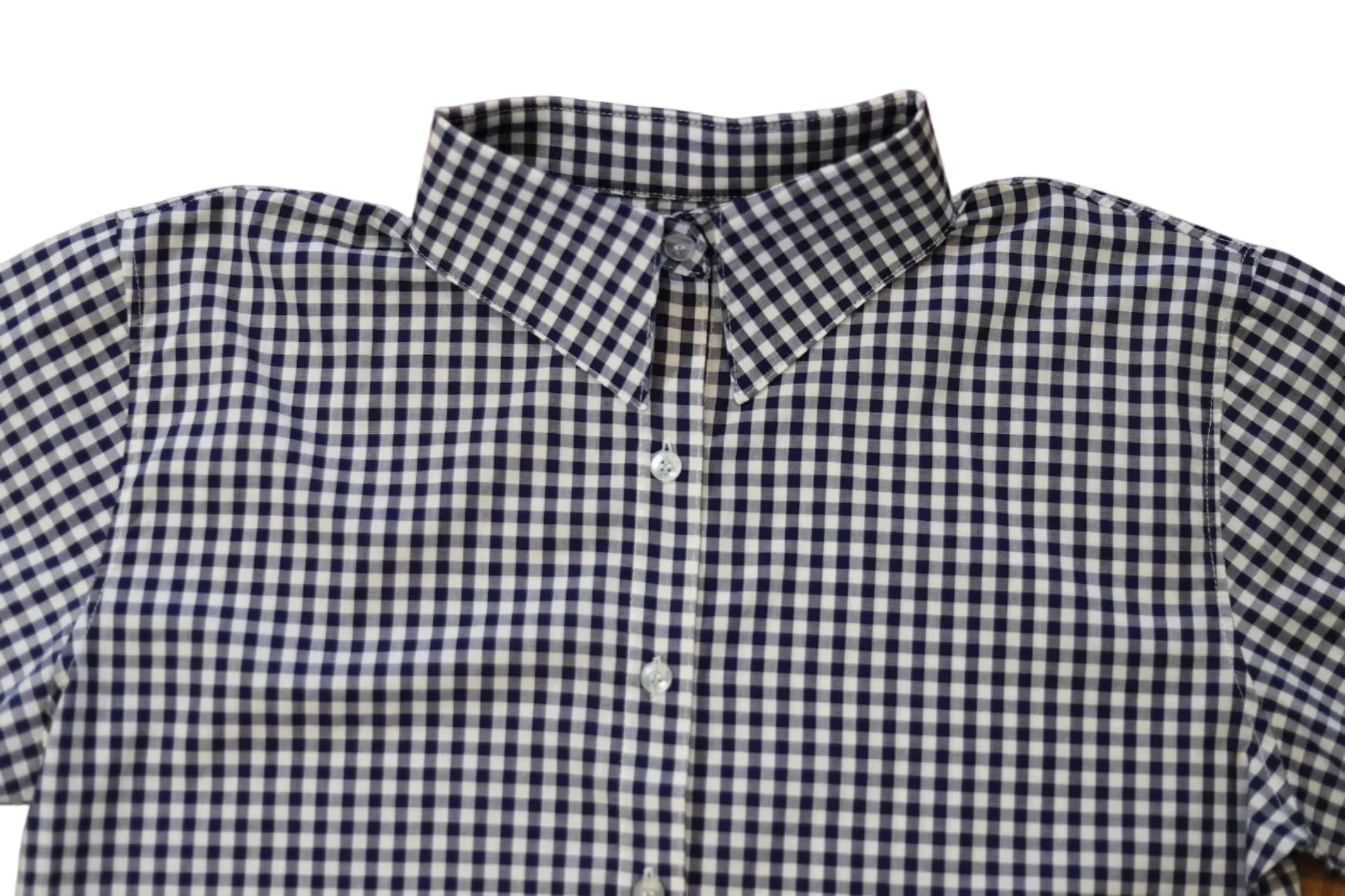women's button down short sleeve top of shirt with collar